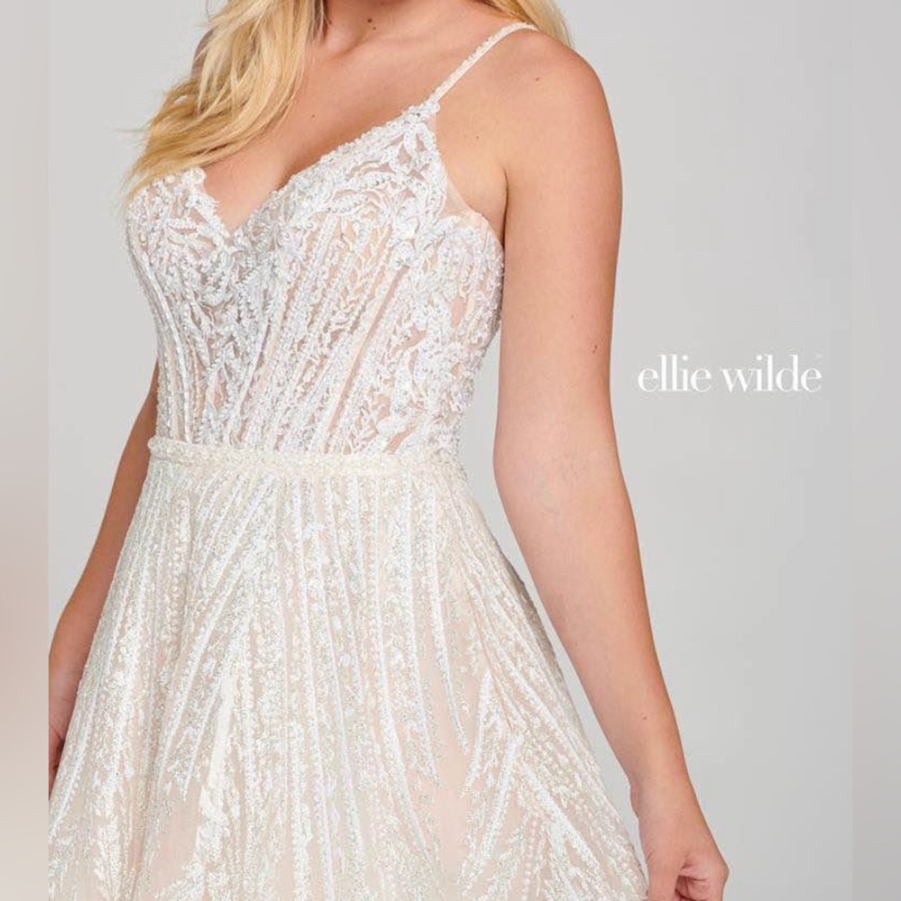 Plus Size Ellie Wilde Prom or Wedding Dress Size 24